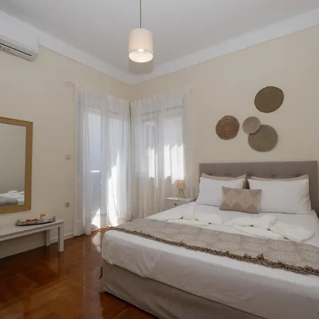 Casa Valore 2 With Parking By 8essentially Apartmán